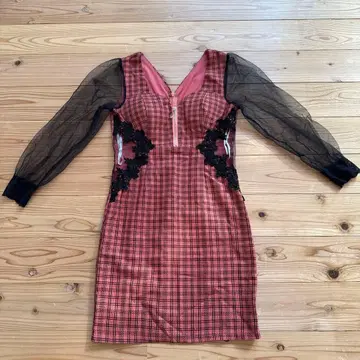 DAZZY 시스루 소매 미니 드레스