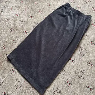 studio CLIP 스트레치 콜 I 라인 스커트