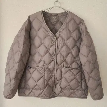 유니클로 다운 90% 울트라 라이트 다운 릴랙스 자켓 XL