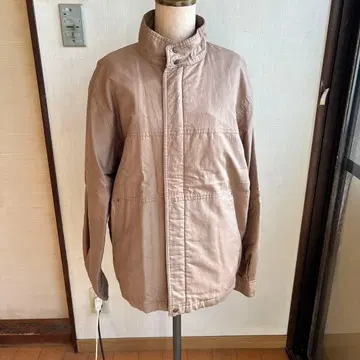 베이지 스탠드 카라 자켓