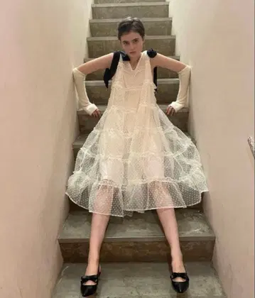 BONNE shoulder ribbon tiered one-piece