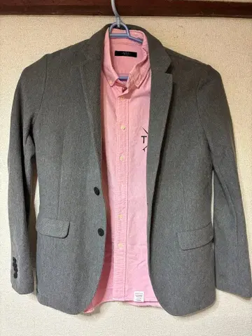 특가 그레이 자켓, 핑크 셔츠 세트