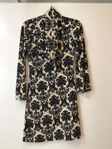 FIFILLES Paris 다마스크 무늬 긴팔 원피스