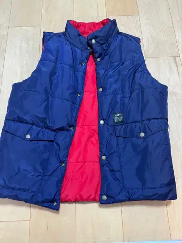 HUF 다운 베스트 리버서블