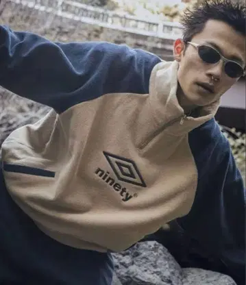 9090 x umbro Raglan Fleece 베이지