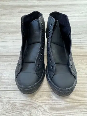 컨버스 블랙 하이컷 스니커즈