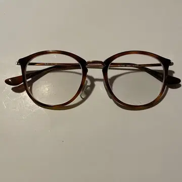클래식 라운드 프레임 안경