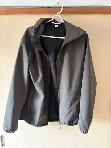 GU 윈드프루프 쉘 후드티 2종 블랙 그린