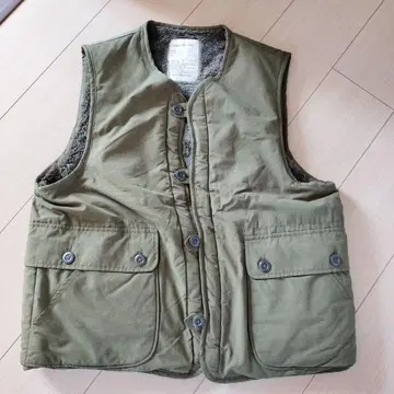 [ 컨디션 최상 ] 리버서블 보아 베스트 밀리터리