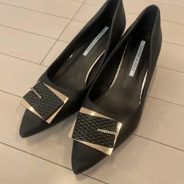 컨디션 최상 YOUTEMEI & HEELS 블랙 스틸레토 24.5