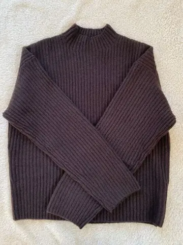 유니클로 UNIQLO 수플레얀 모크넥 긴팔 스웨터 브라운 S