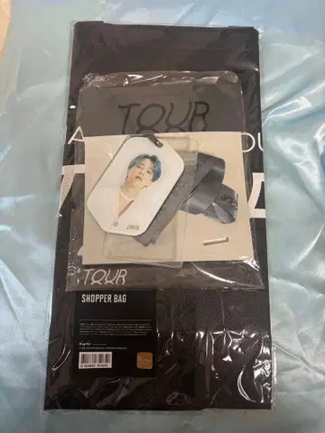 [ 공식 ] TOUR 쇼핑백 / 카드 케이스 포함 세트