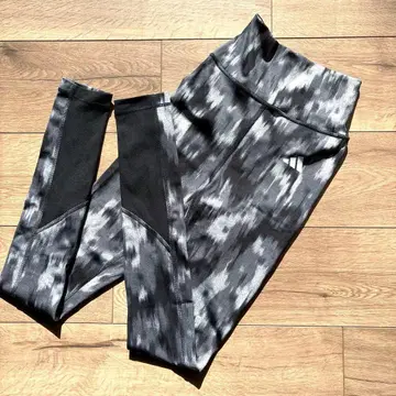 adidas 레깅스 XS 새상품 미사용