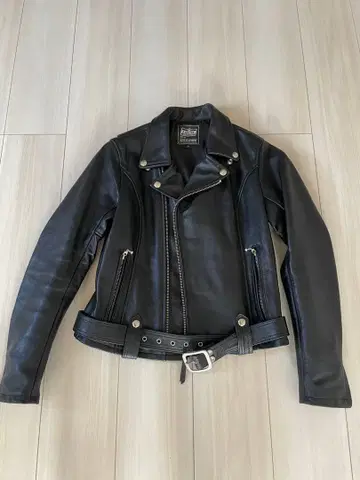 여성용 블랙 더블 라이더 자켓 KADOYA