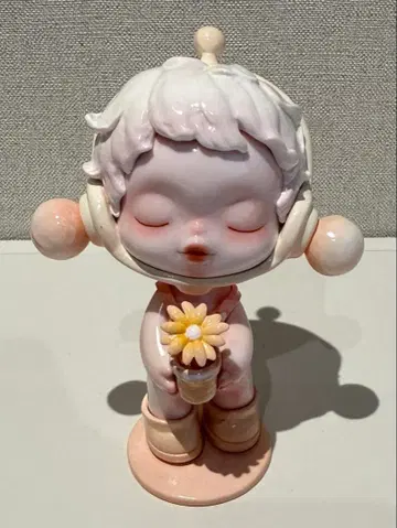 스컬 팬더 피규어