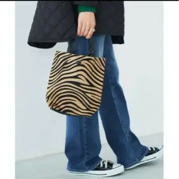 [ MARLON FIRENZE ] 제브라 패턴 미니 숄더백