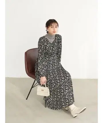 any sis [ 새상품 ] 블랙 플라워 무늬 롱 원피스