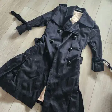 트렌치코트 블랙 안감 포함