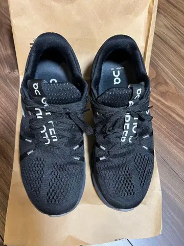 온 ON 클라우드서퍼 Cloudsurfer 스니커즈 27cm