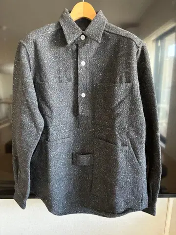 SASSAFRAS TREE CHOPPER HALF S size