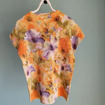 플리츠 티셔츠 오렌지