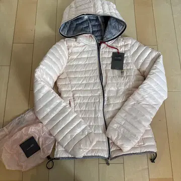 DOVERICA 후드 부착 다운 자켓 핑크