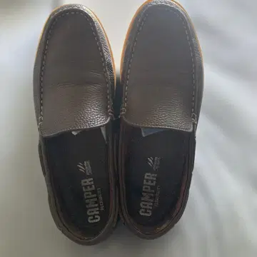 [ 새상품급 ] CAMPER FREXIBILITY 가죽 플랫 슬립온