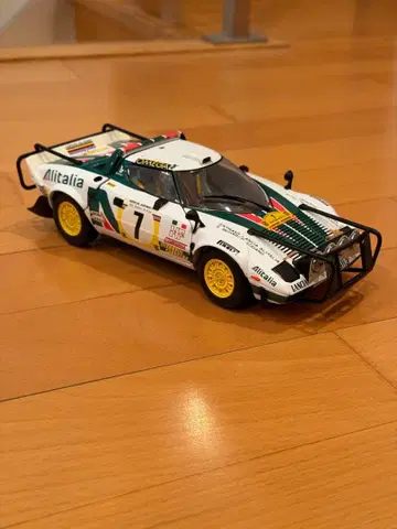 교쇼 란치아 스트라토스 1/18 미니카