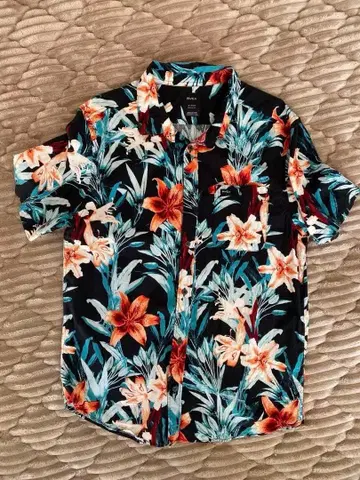 RVCA 플라워 프린트 반팔 셔츠