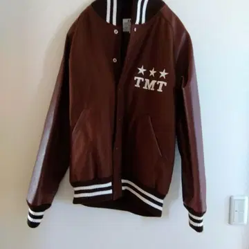 TMT 브라운 바시티 자켓 BIGHOLIDAY