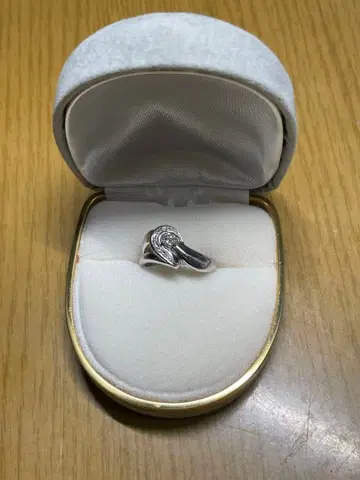 플라티나 900 다이아몬드 반지