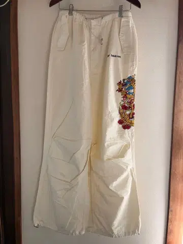 츄우카타베타이 at far heaven 아이보리 팬츠 XL