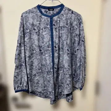 Marble sud 동물 패턴 긴팔 셔츠 네이비 계열