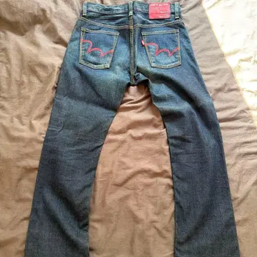 EDWIN 512 슬림핏 데님