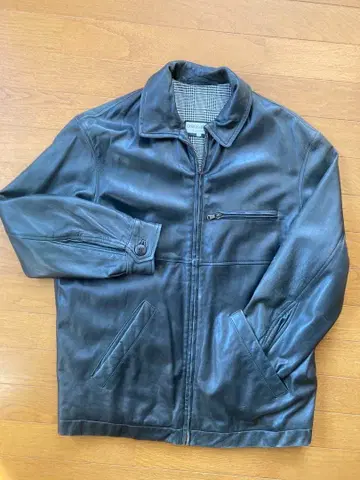 블랙 가죽 자켓 (GIORGIO ARMANI)