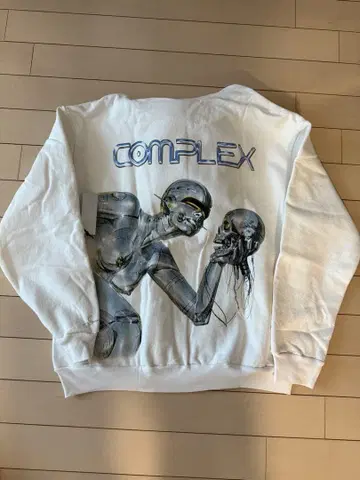 COMPLEX sorayama XL 맨투맨