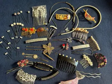 다채로운 헤어콤 머리 장식 모음