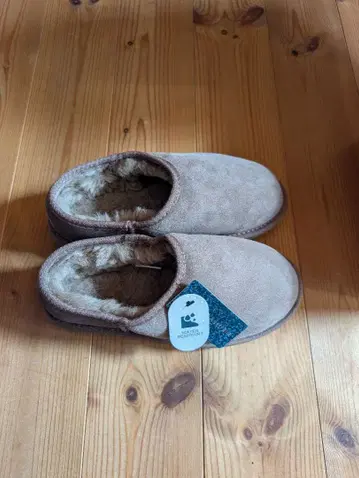 새상품 EMU Australia 슬립온 StingerPico 여성용