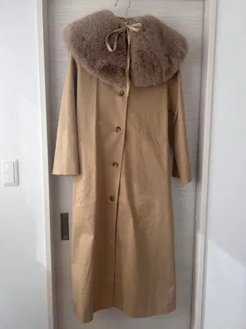 Acka. 에이씨케이 에이 퍼 롱 코트 트렌치코트 새상품