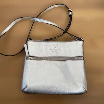 Kate Spade 골드 숄더백