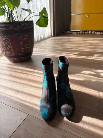 드리스 반 노튼 부츠 37