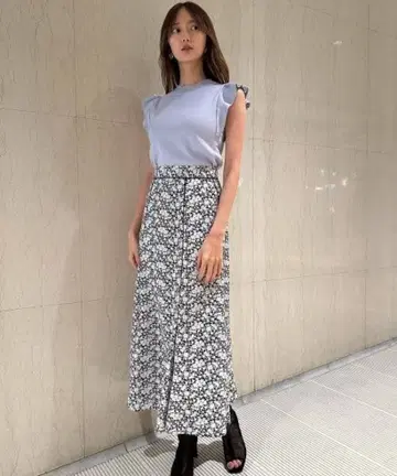 SNIDEL Sustaina 바리에 프린트 스커트