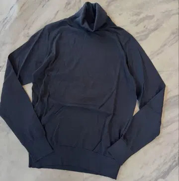 [ 미사용 새상품 ] JOHN SMEDLEY 터틀넥 니트
