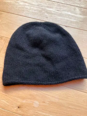 Kijima Takayuki 캐시미어 블랙 니트 모자