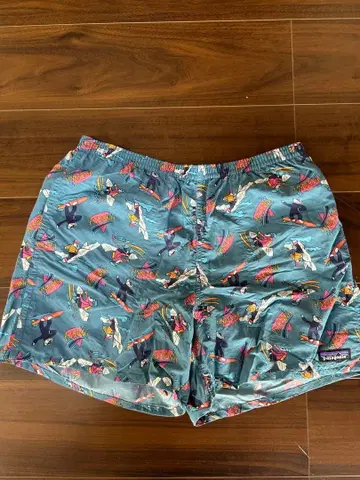 Patagonia 서핑 패턴 숏팬츠 M