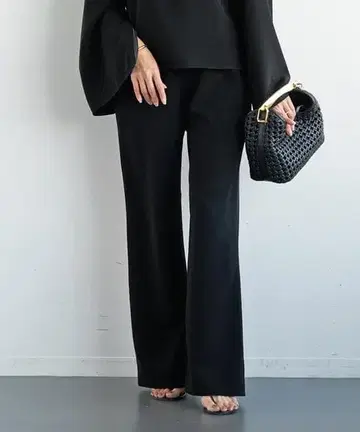 [ 새상품 택 포함 ] 두즈엠의 Sofia 이지 팬츠