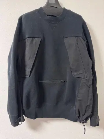 sacai 맨투맨 22AW 22-02731M