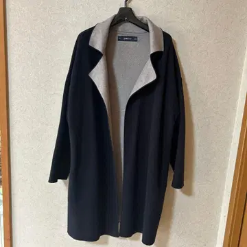 ZARA 블랙 체스터 코트