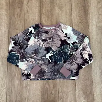 adidas 크롭 상의 XL