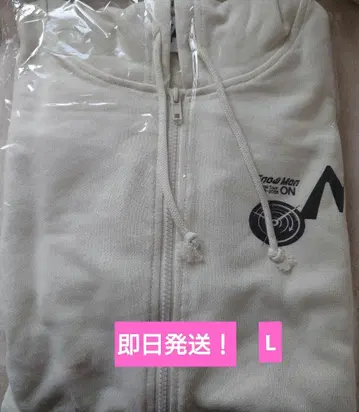 온고지신 ON 미개봉 SnowMan L 후드티 평소 사이즈